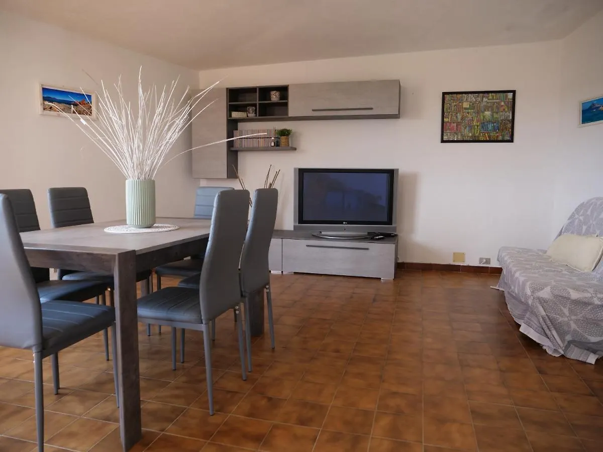 Grandi Famiglie O Comitive 150 Mt Spiaggia Budoni Affitti Italy